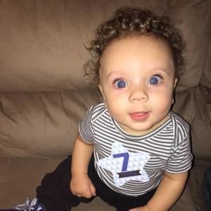 Meet your Posher, Desiree